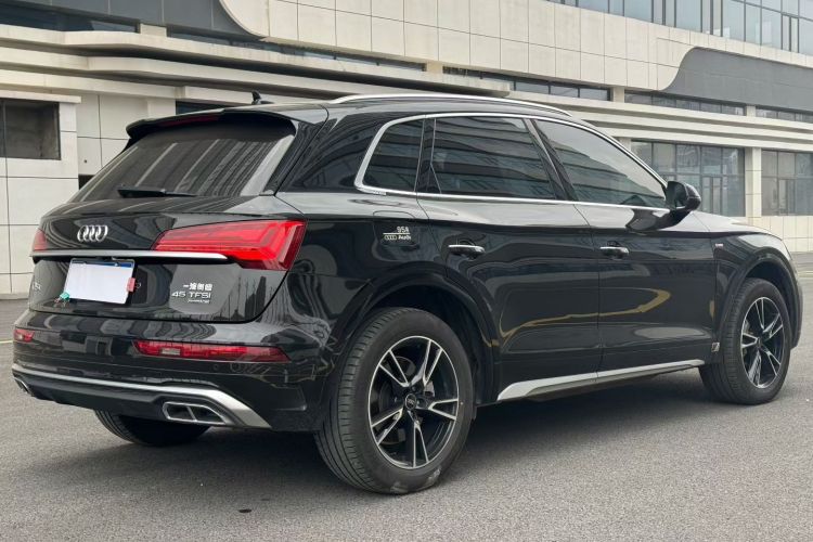 奥迪Q5L 2022款 40T 时尚动感型车身外观6003