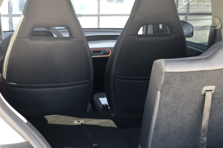 五菱汽车 宏光MINIEV 2022款 轻松款 磷酸铁锂中控内饰7007