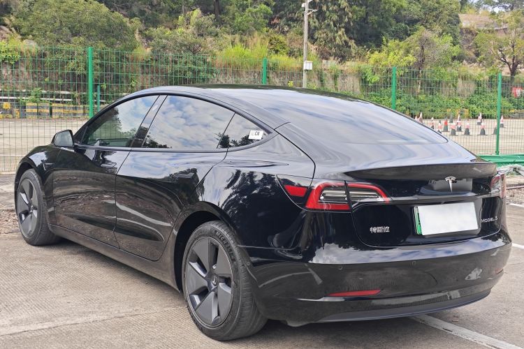 特斯拉 Model 3 2021款 标准续航后驱升级版车身外观6005