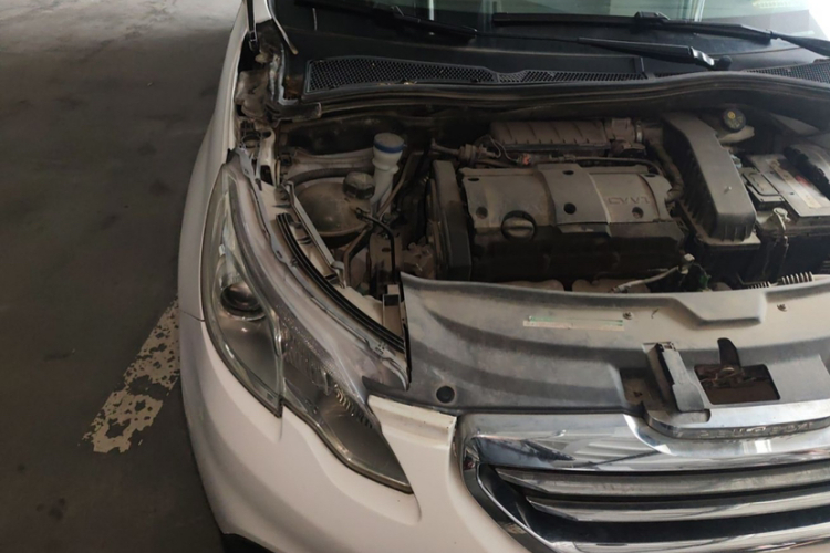 标致2008 2015款 1.6L 自动玩酷版局部细节36