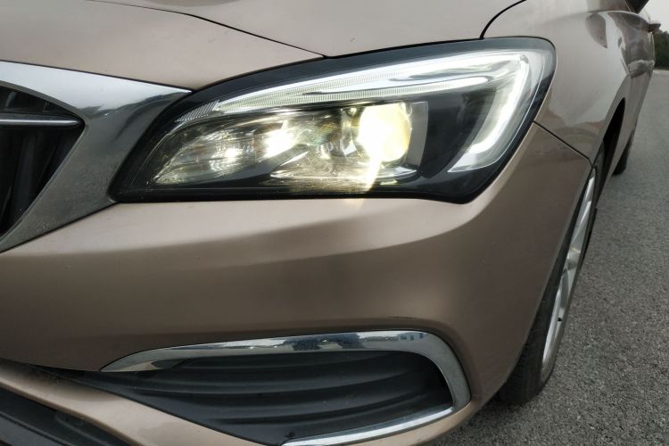 别克 威朗 2018款 三厢 15S 自动领先型局部细节36