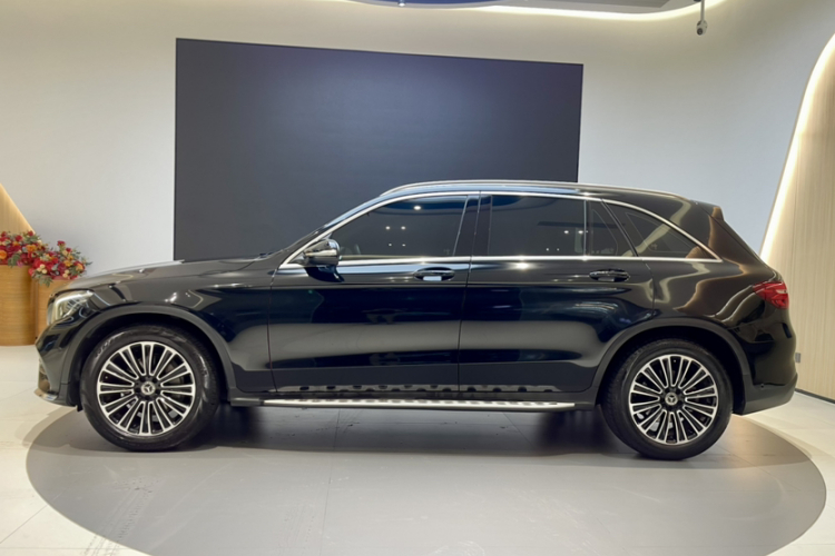 奔驰GLC 2019款 GLC 260 L 4MATIC 动感型车身外观6004