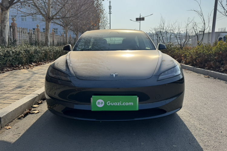 特斯拉 Model 3 2023款 后轮驱动版车身外观6004