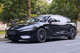 腾势Z9GT 2024款 1100四驱Ultra版