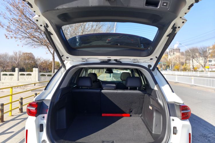 广汽传祺 传祺GS4 PLUS 2022款 270T 自动星辰版局部细节23