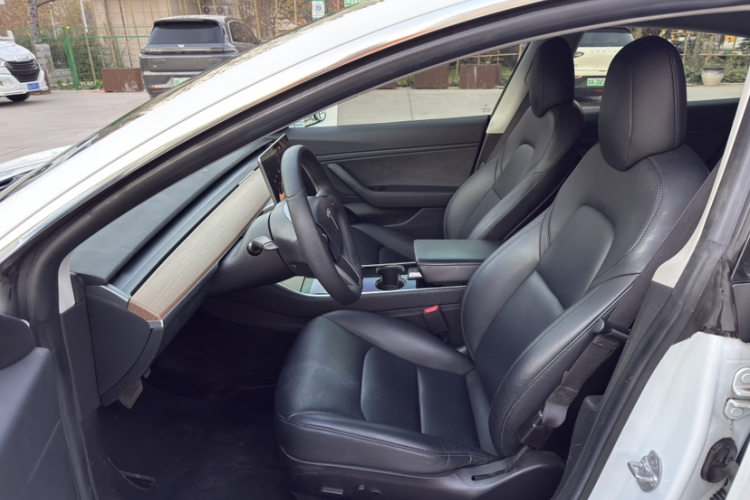 特斯拉 Model 3(进口) 2019款 长续航后驱版中控内饰7003