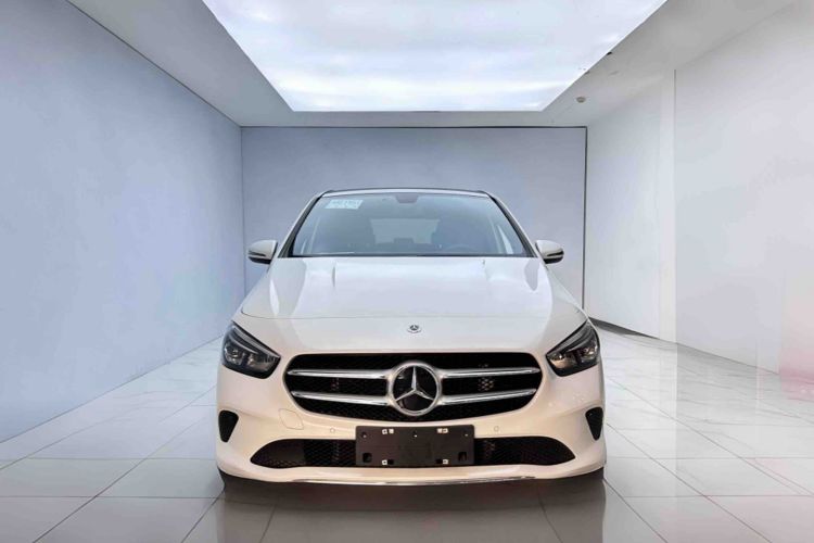 奔驰B级 2022款 改款 B 200 动感型车身外观6001
