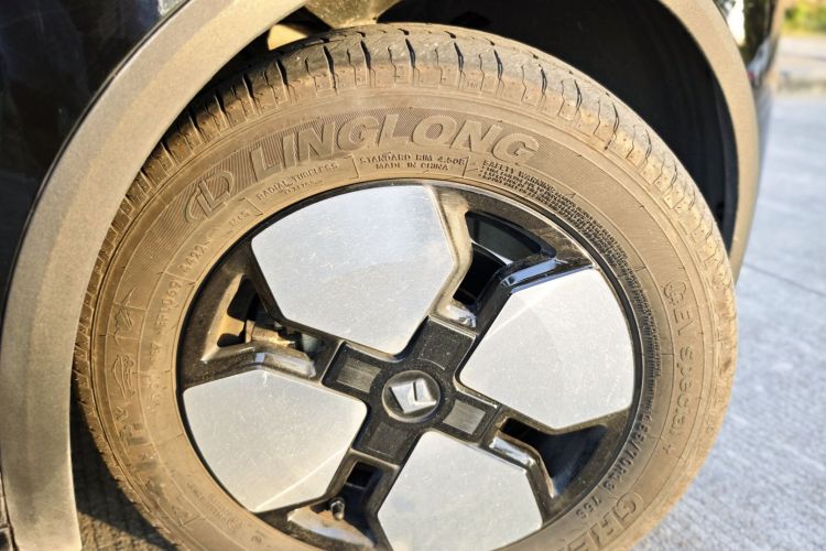 宝骏KiWi EV 2023款 智潮版 磷酸铁锂车身外观6008