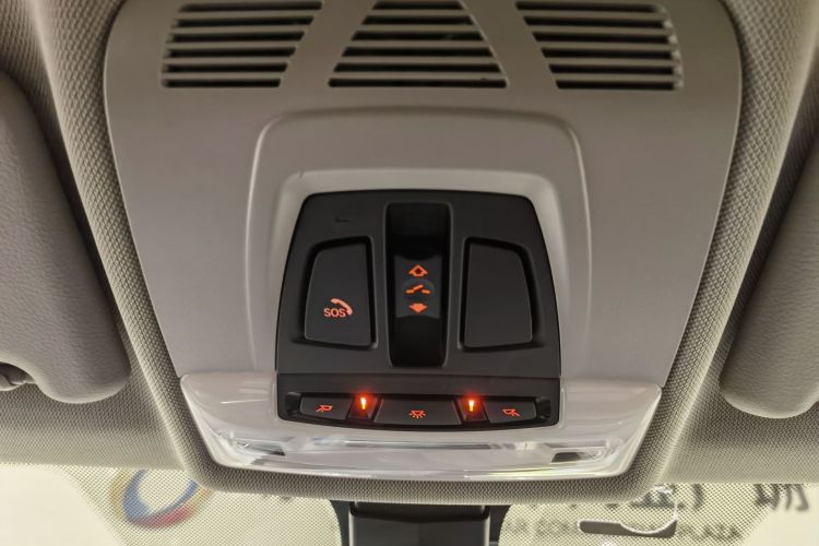 宝马X1 2018款 sDrive18Li 尊享型中控内饰7008