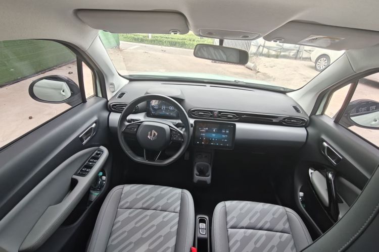 零跑汽车 零跑T03 2024款 403舒享版车身外观6006