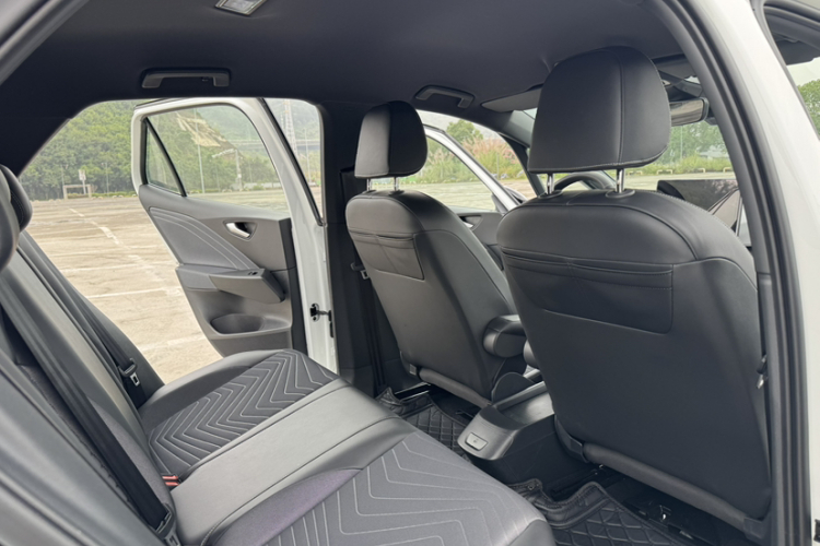 大众ID.3 2025款 聪明款 纯净智享版中控内饰7005