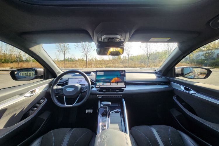 吉利汽车 星瑞 2025款 东方曜 2.0TD 望月版中控内饰7011