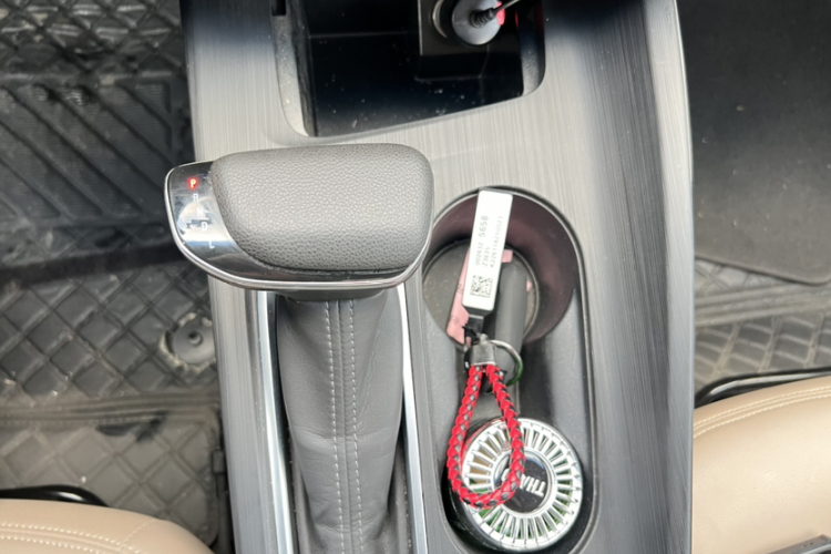 别克 微蓝6 2020款 插电混动 互联时尚型中控内饰7004