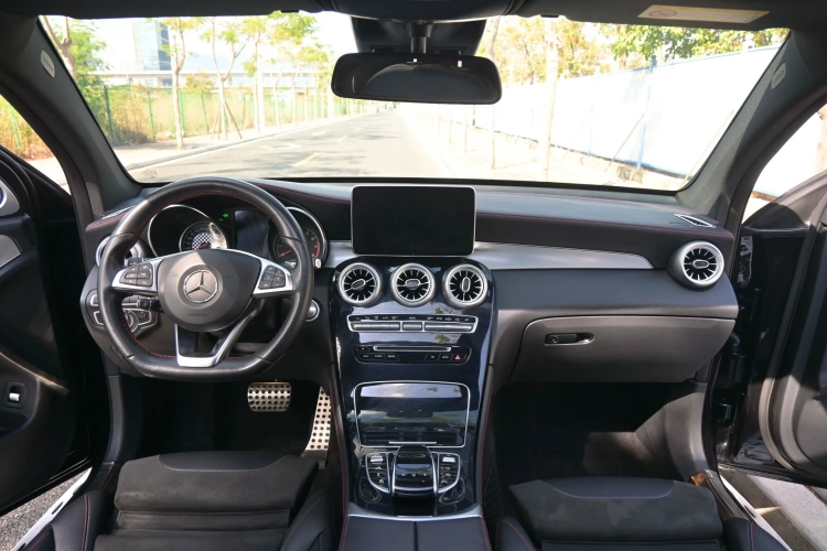 奔驰GLC轿跑 AMG 2017款 AMG GLC 43 4MATIC 轿跑SUV中控内饰7001