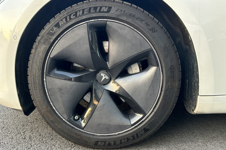 特斯拉 Model 3(进口) 2019款 长续航后驱版车身外观6001