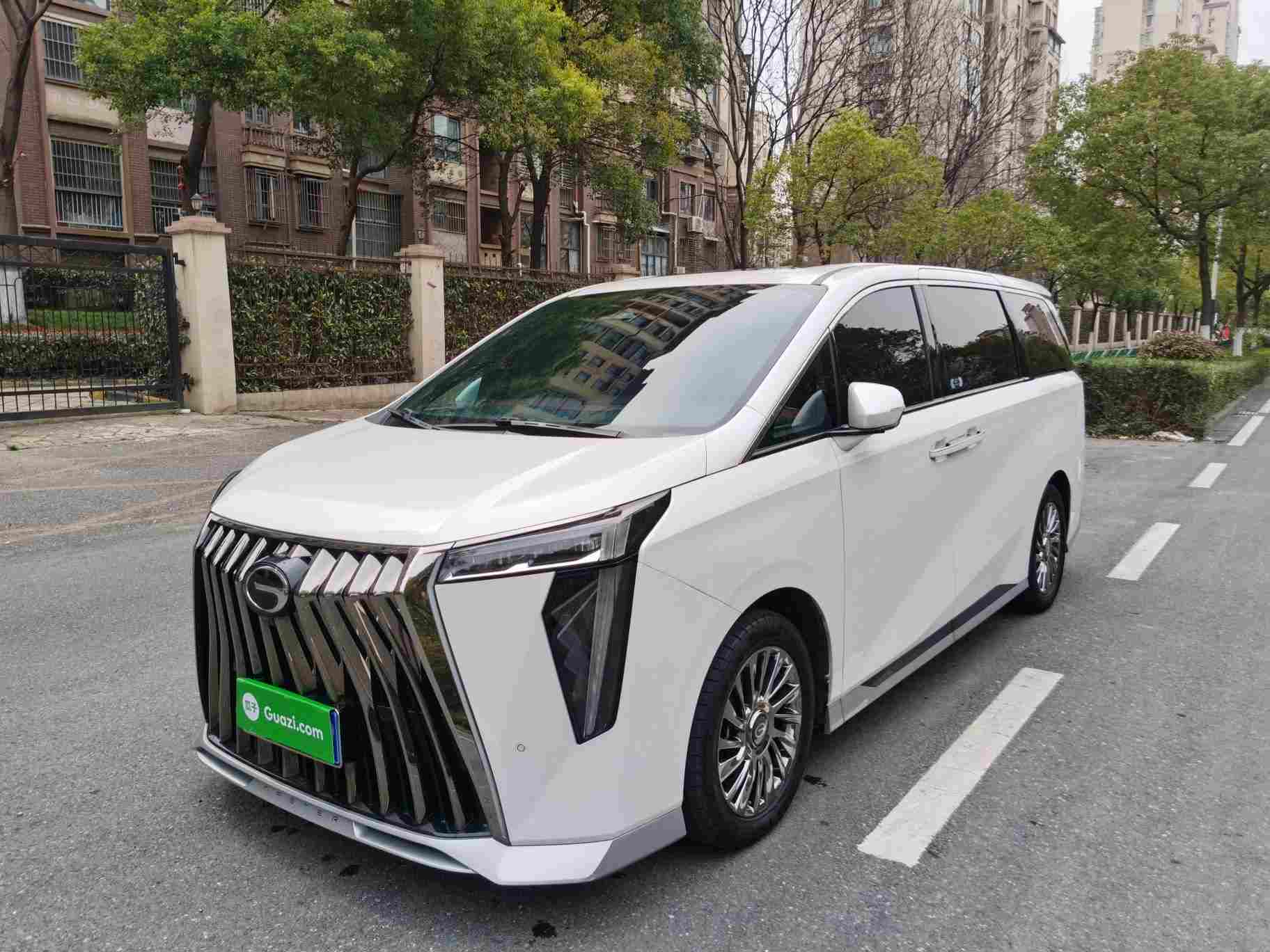 南京二手传祺M8宗师2023款，花小钱买台商务接待的排面？