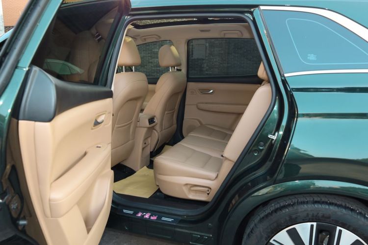 蓝电E5 PLUS 2025款 165km 长续航旅行定制版 7座中控内饰7007