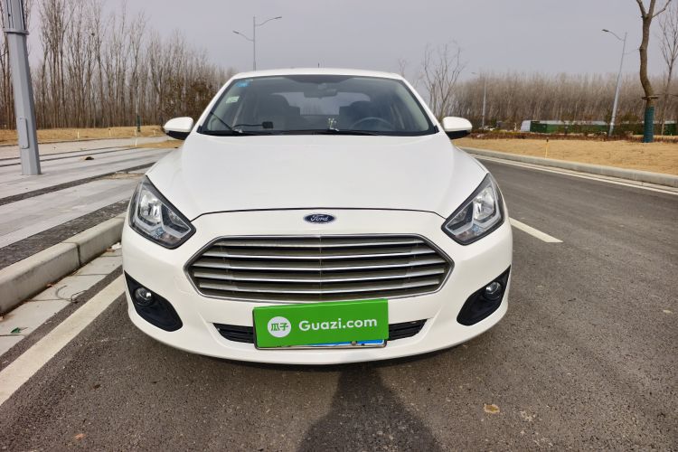 福特 福睿斯 2015款 1.5L 手动舒适型车身外观6002