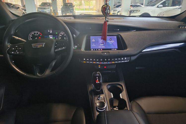 凯迪拉克XT4 2020款 改款 28T 两驱技术型中控内饰7001