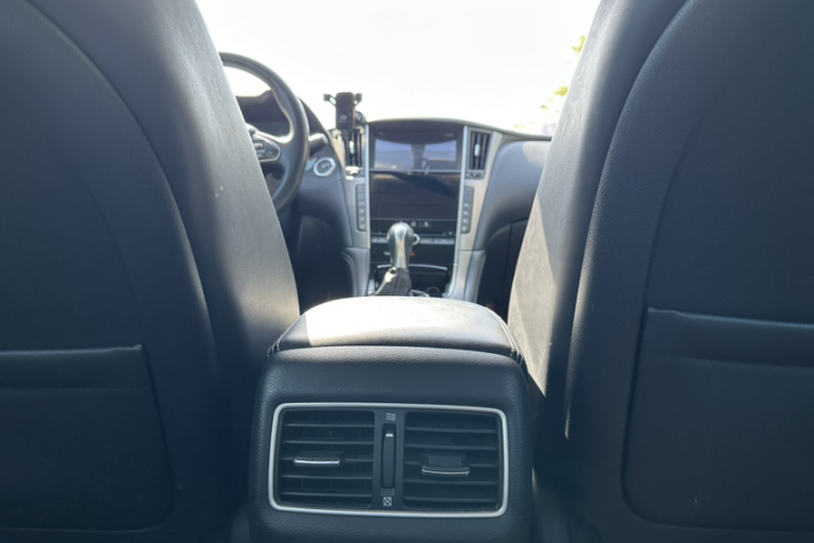 英菲尼迪Q50L 2016款 2.0T 悦享版中控内饰7005