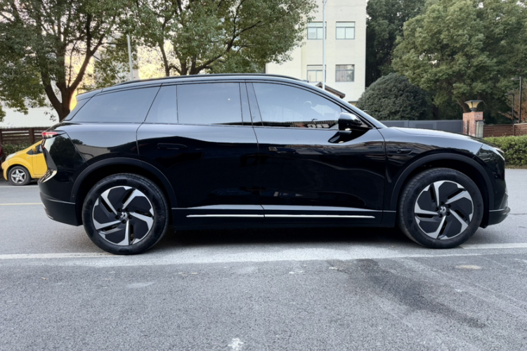 蔚来ES6 2024款 75kWh车身外观6005