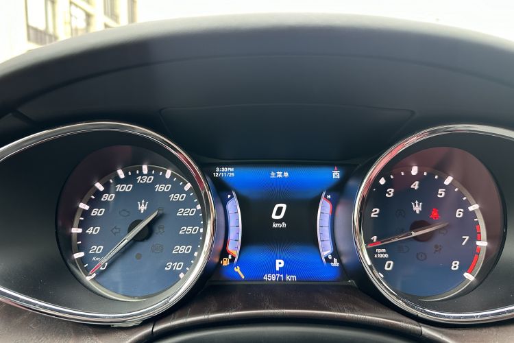 玛莎拉蒂 总裁 2017款 3.0T 标准型中控内饰15