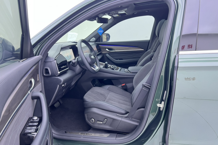 吉利汽车 星越L 2025款 东方曜 2.0TD 自动揽星版中控内饰7004