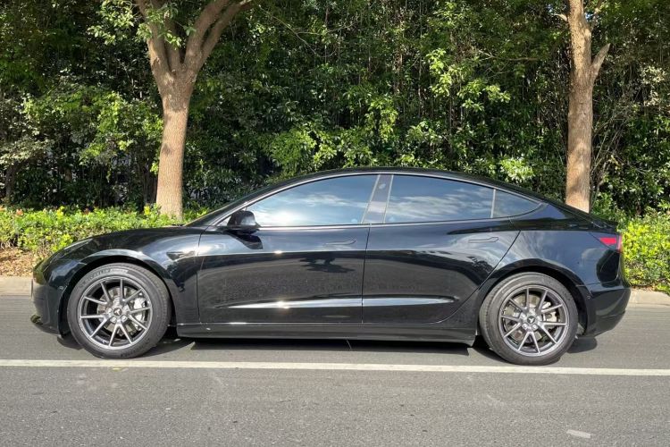 特斯拉 Model 3 2022款 后轮驱动版车身外观6007