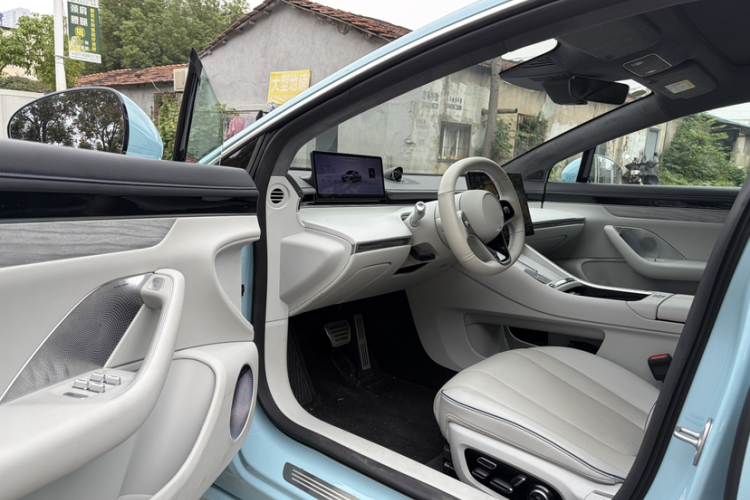 鸿蒙智行 智界S7 2025款 855km Max中控内饰7006