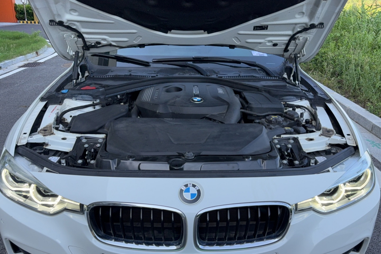 宝马3系 2019款 320Li M运动套装局部细节24