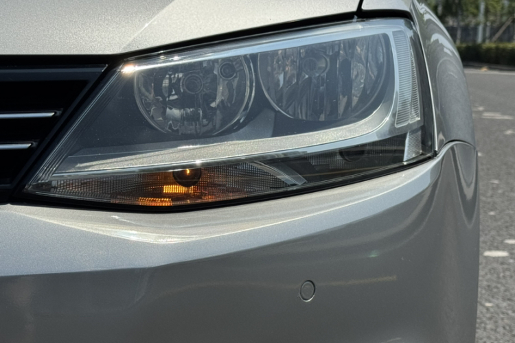 大众 速腾 2014款 改款 1.4TSI 手动豪华型局部细节36