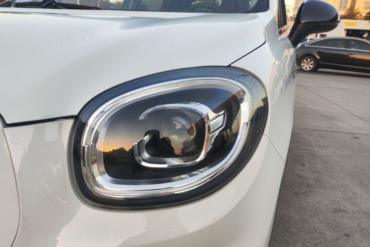 零跑汽车 零跑T03 2021款 400舒适版车身外观6006