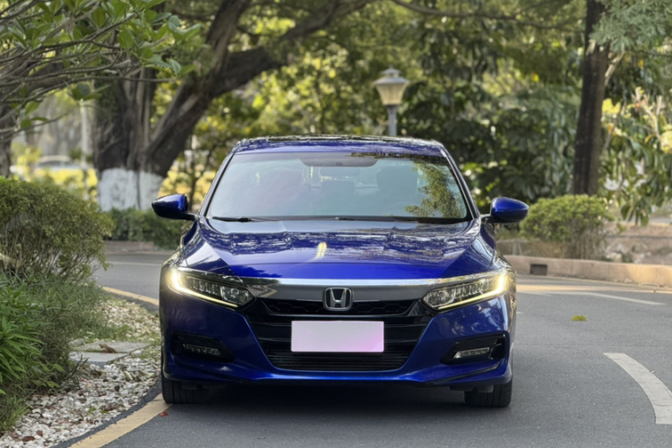 本田 雅阁 2018款 230TURBO 舒适版 国V车身外观6005