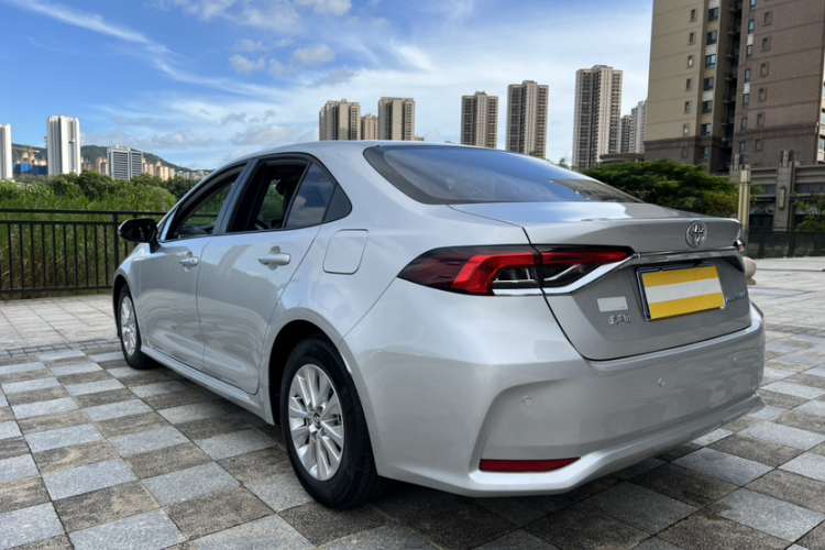 丰田 卡罗拉 2021款 TNGA 1.5L CVT先锋版车身外观6011