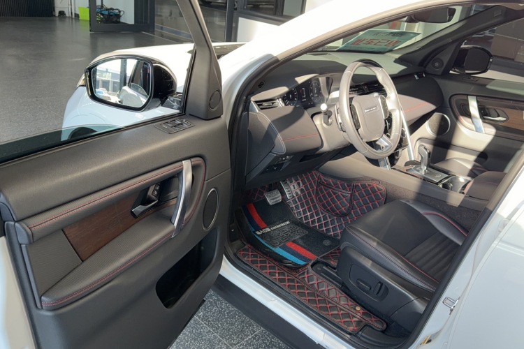 路虎 发现运动版 2020款 249PS R-Dynamic 性能版中控内饰7002