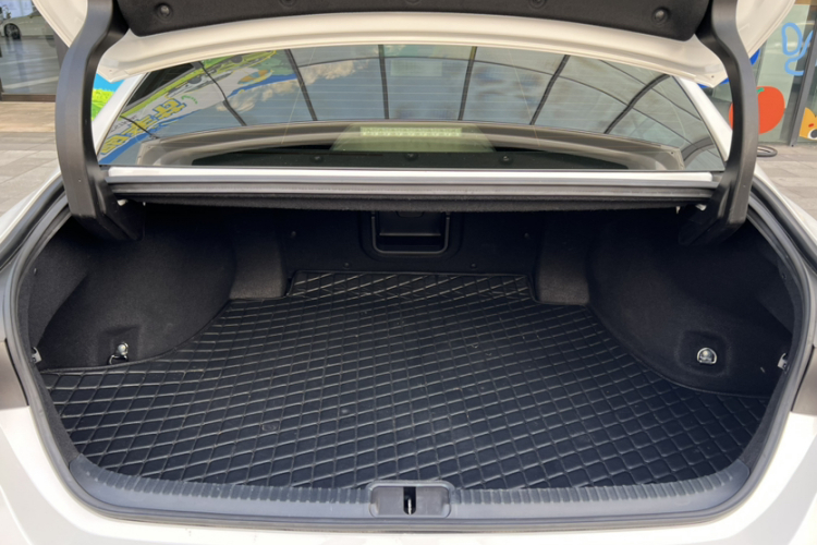 雷克萨斯ES 2022款 200 卓越版局部细节23