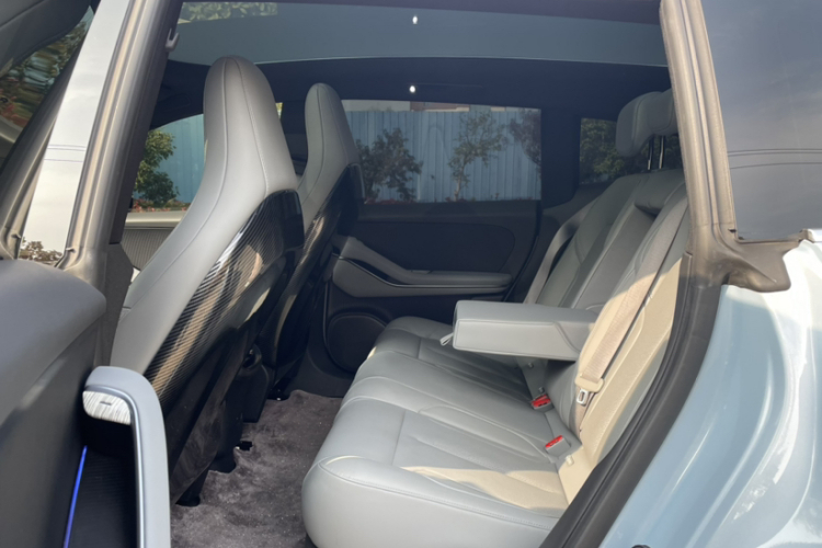 蔚来ET5T 2023款 75kWh Touring中控内饰7003