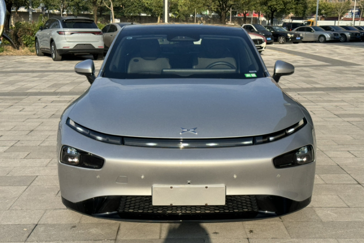 小鹏P7 2023款 P7i 702 Pro车身外观6006