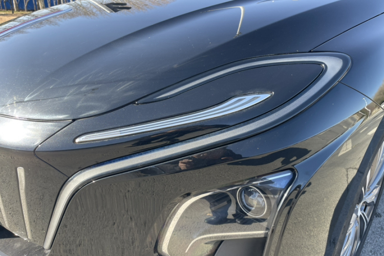 红旗E-QM5 2022款 431km 充电乐享版局部细节36