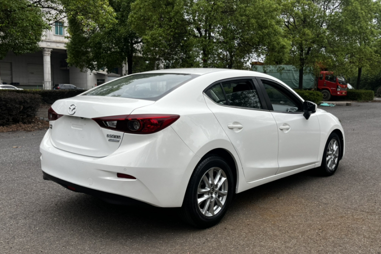 马自达3 昂克赛拉 2019款 云控版 三厢 1.5L 自动舒适型 国VI车身外观6005