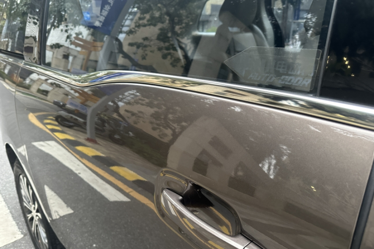 别克GL8 2021款 陆上公务舱 652T 舒适型局部细节9005