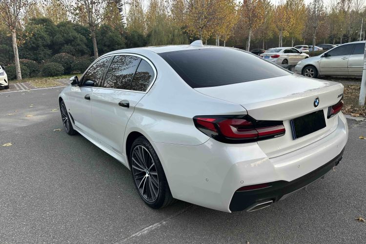 宝马5系 2022款 改款 530Li 领先型 M运动套装车身外观6010