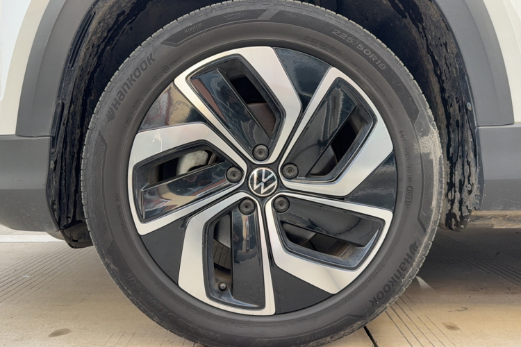 大众 途岳 2023款 300TSI 两驱满月版车身外观6006