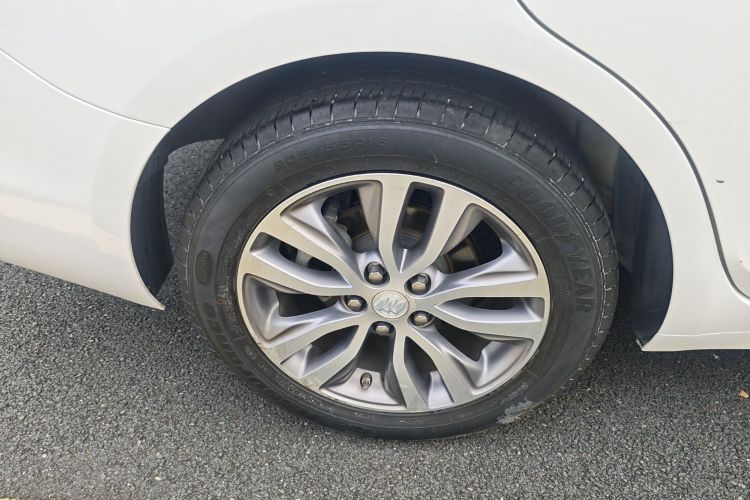 别克 英朗 2019款 18T 自动互联精英型 国VI车身外观6008