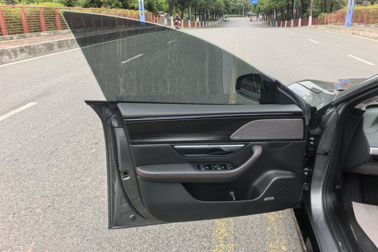 小鹏P7 2022款 480N+中控内饰7011