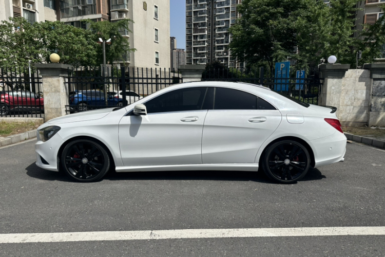 奔驰CLA 2016款 CLA 200 动感型车身外观6001