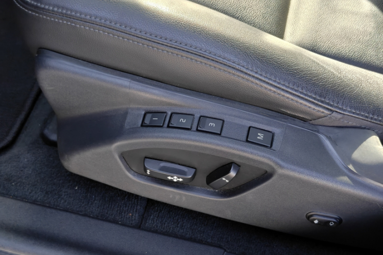 沃尔沃XC60 2015款 T5 智进版中控内饰7006