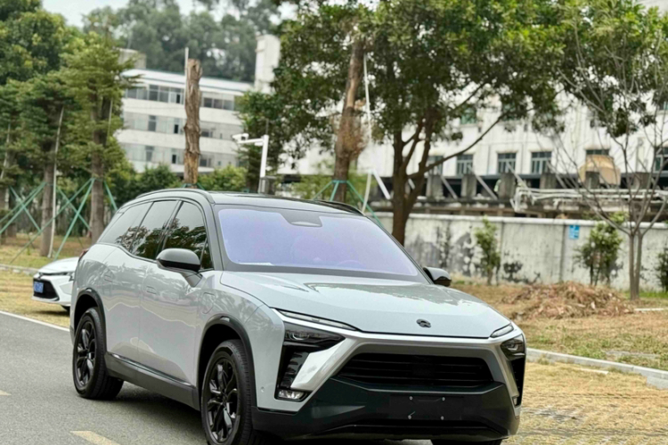 蔚来ES8 2020款 415KM 七座版车身外观6001