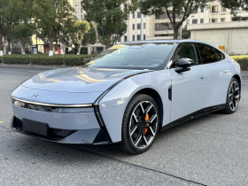 小鹏P7 2025款 702 长续航 Ultra