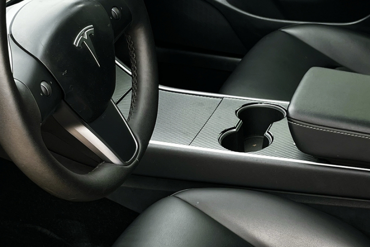 特斯拉 Model 3 2019款 标准续航后驱升级版车身外观6001